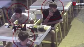 VIDEO Trei tineri din Timișoara sunt căutați de poliție, după ce au mâncat burgeri. Care a fost, de fapt, motivul?